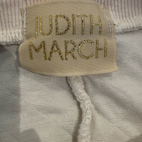 Christmas Judith March Darling Cream Puffy Pullover. WRAP Queen - Picture 5 of 5